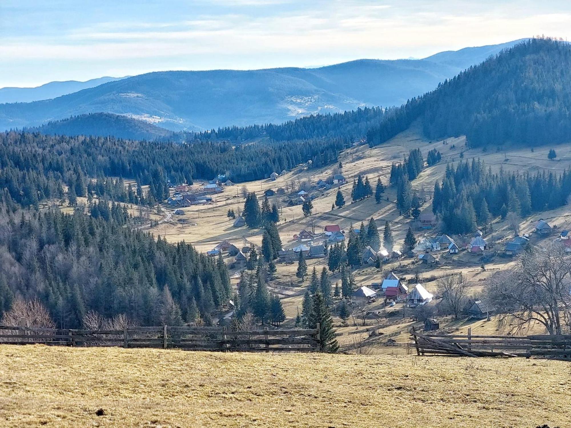 Cabana Colt De Munte Gîrda de Sus Exterior foto